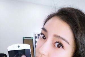 Angelababy曬美圖M6自拍照 雖美但不會買！