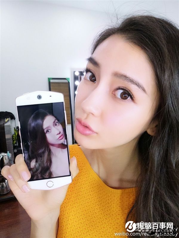 Angelababy曬美圖M6自拍照 雖美但不會買！