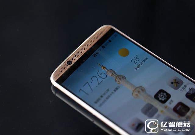 中興AXON天機7評測：進步的不只有型號