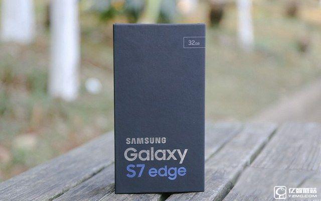 三星S7 Edge蝙蝠俠版和普通版有什么區(qū)別?對比圖賞