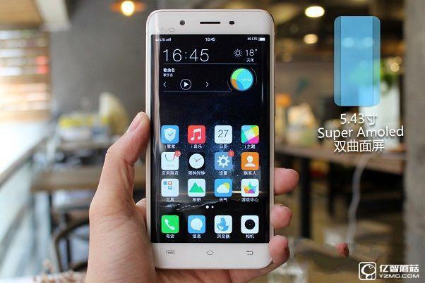 樂Max 2和vivo Xplay5哪個好？vivo Xplay5與樂Max 2區別對比