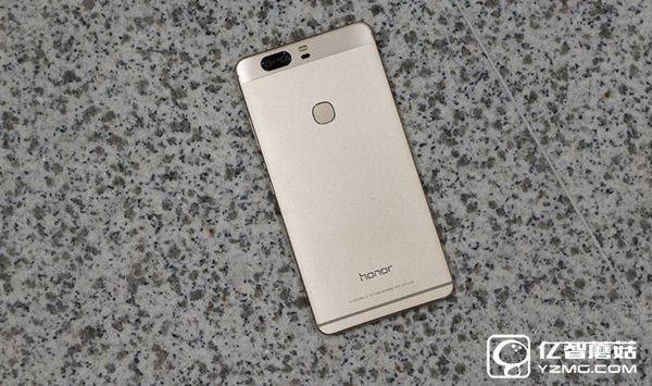 ZUK Z2和榮耀V8哪個好 榮耀V8與ZUK Z2區別對比