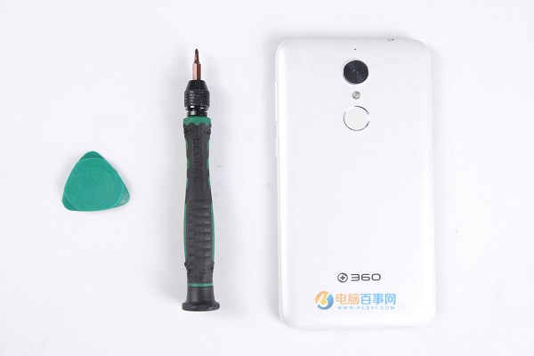 360手機N4做工如何？360手機N4拆機圖解評測