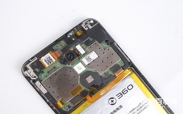 360手機(jī)N4做工如何？360手機(jī)N4拆機(jī)圖解評測