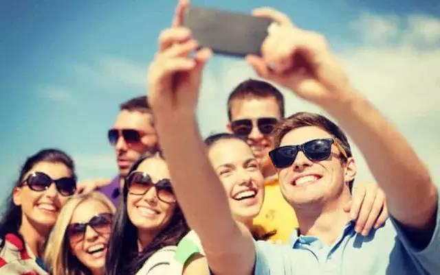 光輝與<a href=/tags/667-0.html target=_blank class=infotextkey><a href=/tags/667-0.html target=_blank class=infotextkey>榮耀</a></a>到達頂點 微信正在慢慢死去？