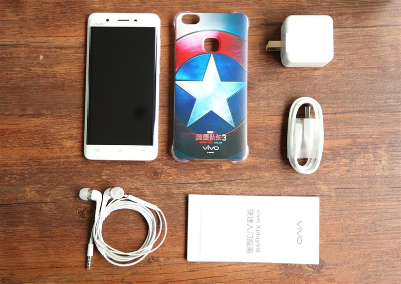 6G內(nèi)存+驍龍820+雙曲面屏!vivo Xplay5旗艦版評測