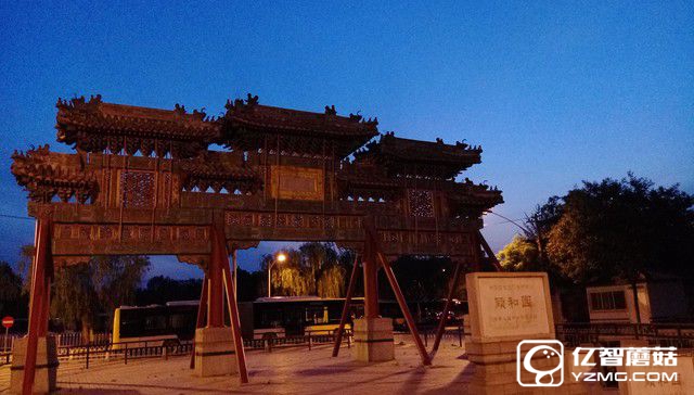 HTC Desire 830全面評測:"年輕,沒怕的"