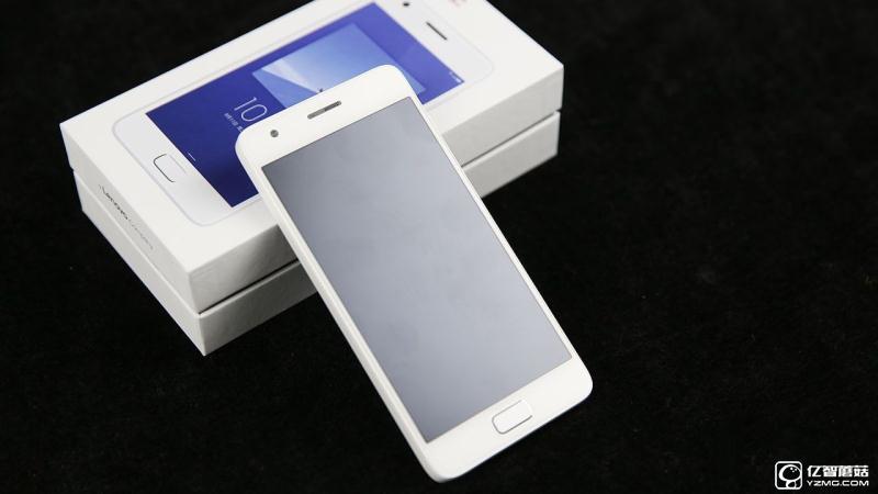 流暢不卡頓才是真的好 聯(lián)想ZUK Z2評(píng)測