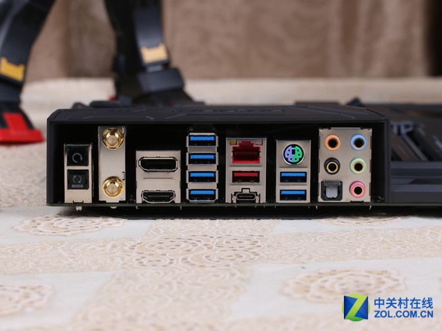 七彩炫光 華碩M8F主板京東售價(jià)3499元