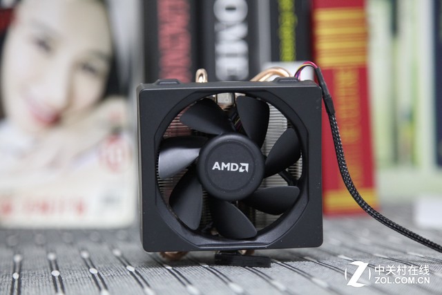 標配幽靈散熱器 AMD FX-8370對比測試