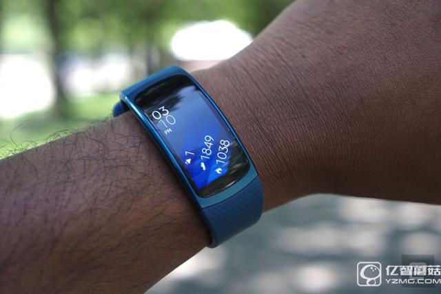 Gear Fit 2體驗(yàn) 目前三星最高水準(zhǔn)的運(yùn)動(dòng)手環(huán)