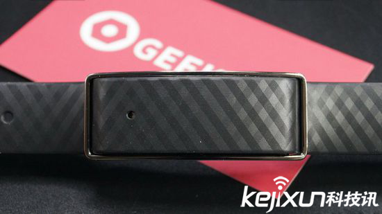 華為榮耀暢玩手環(huán)A1揭秘： 果然不是蓋的