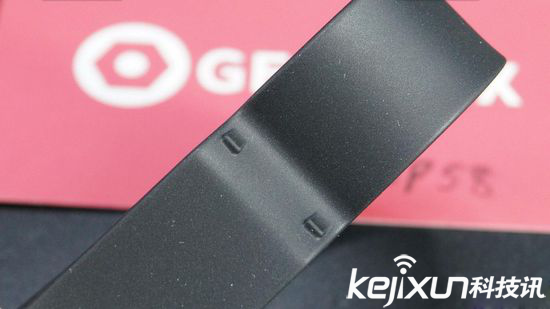 華為榮耀暢玩手環(huán)A1揭秘： 果然不是蓋的