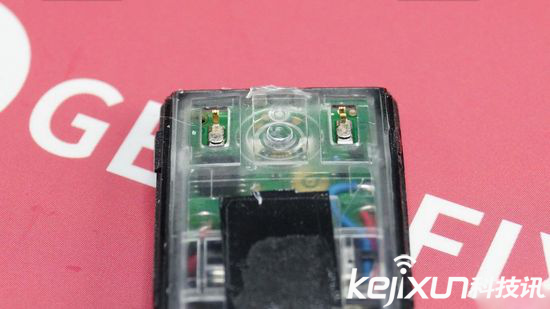 華為榮耀暢玩手環A1揭秘: 果然不是蓋的