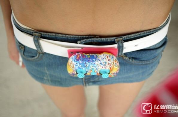 性感爆乳中國女極客SexyCyborg曬新發明:可穿戴無人機