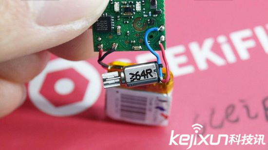 華為榮耀暢玩手環A1揭秘: 果然不是蓋的