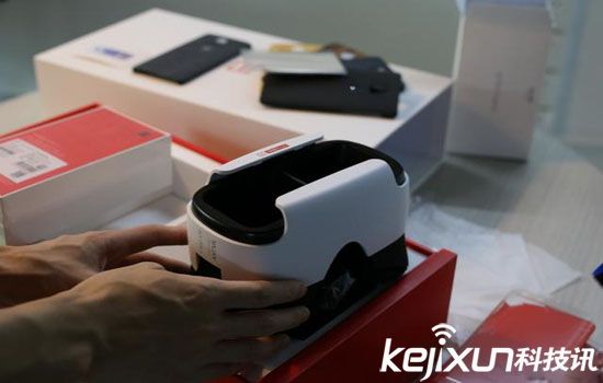 一加3手機已發布 但一加VR頭盔又來了開箱圖賞