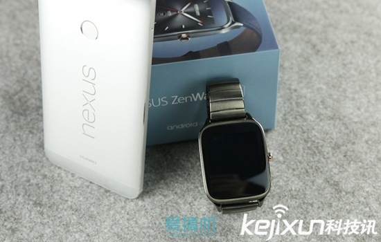 華碩ZenWatch2智能手表開箱評(píng)測(cè) 造型剛勁硬朗