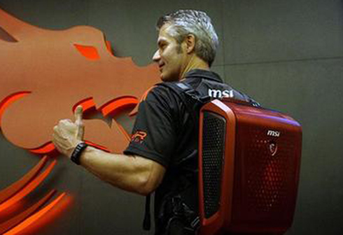 VR眼鏡便攜式PC背包來襲 移動高效VR初顯現(xiàn)