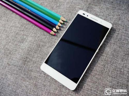 OPPO A59和華為榮耀7對比評測1