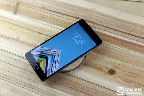 OPPO A59和一加手機2對比評測1