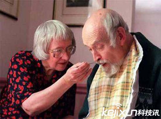 VR奇葩應用 玩家體驗癡呆患者生活