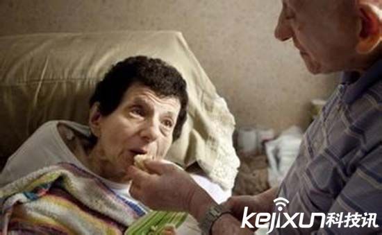 VR奇葩應用 玩家體驗癡呆患者生活