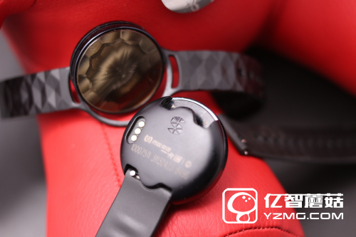 刷刷手環2代升級點詳解 刷刷手環2代與刷刷手環1代有什么區別？