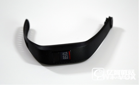 佳明Vivofit 3：一款體面的運動手環