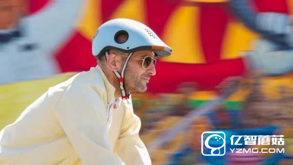 智能單車頭盔 可拍片導(dǎo)航兼當(dāng)指示燈用 