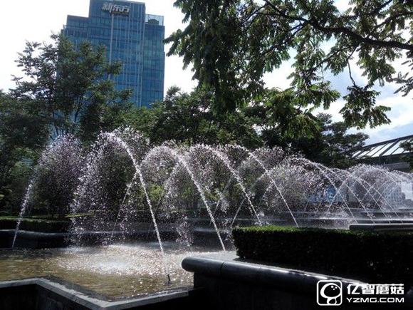 尖phone對決:榮耀5A PK 紅米Note 3(暫不發布)