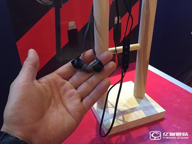 先鋒發Lightning降噪耳機 新iPhone接口確認!