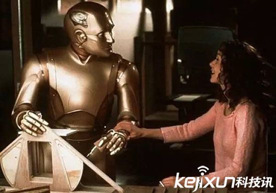 機(jī)器人造就未來便捷生活 機(jī)器人管家離現(xiàn)實(shí)多遠(yuǎn)？