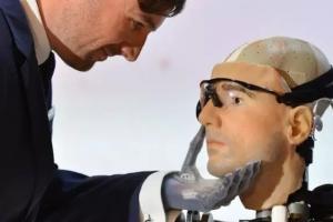 微軟為何要押寶人工智能？納德拉想讓公司超越谷歌