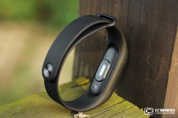 小米手環2和小米手環1哪個好?小米手環1和小米手環2區別對比評測