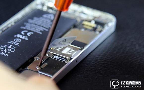 蘋果手機(jī)怎么換電池？iPhone5更換電池圖文教程