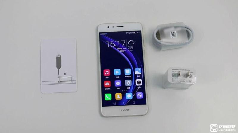 榮耀8上手體驗評測：雙玻璃能否突圍金屬時代?