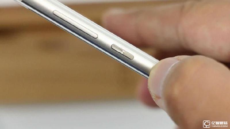 榮耀8上手體驗評測：雙玻璃能否突圍金屬時代?