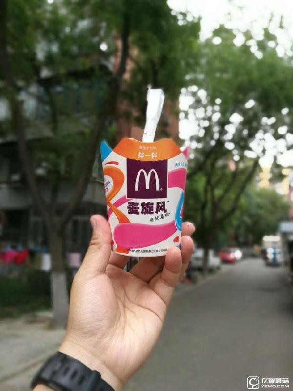 榮耀8上手體驗評測：雙玻璃能否突圍金屬時代?