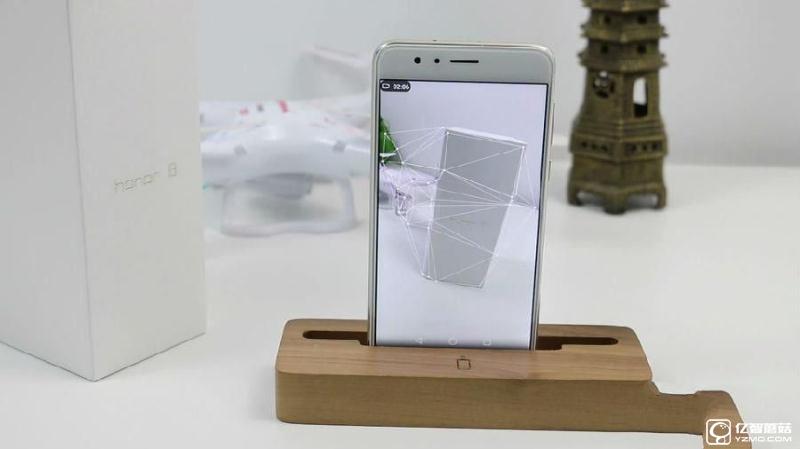 榮耀8上手體驗評測：雙玻璃能否突圍金屬時代?