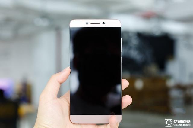 華為P9 Plus/ 樂視樂Max 2對比評測:是遇上強敵 更有誠意!