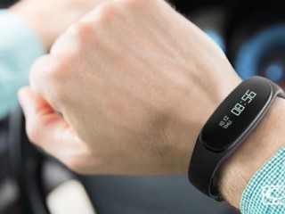 bong 3 HR智能手環(huán)怎么樣？心率血氧即時監(jiān)測