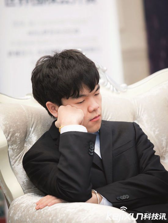 阿爾法狗圍棋世界登頂 柯潔與阿爾法終將一戰