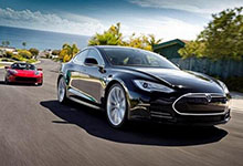 特斯拉電動(dòng)汽車 緊急呼叫支援兵完善無人駕駛！