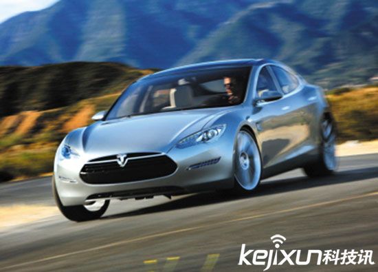 特斯拉電動汽車 緊急呼叫支援兵完善無人駕駛!