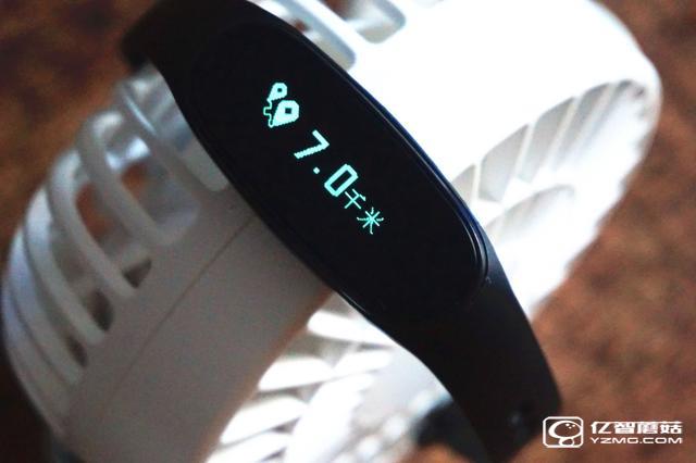 bong 3 HR智能手環首發開箱評測 169的價格和小米手環2比怎樣?