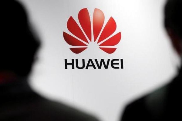 華為<a href=/mobile/ target=_blank class=infotextkey>手機</a>上半年營收大漲40% 但利潤率降至12%