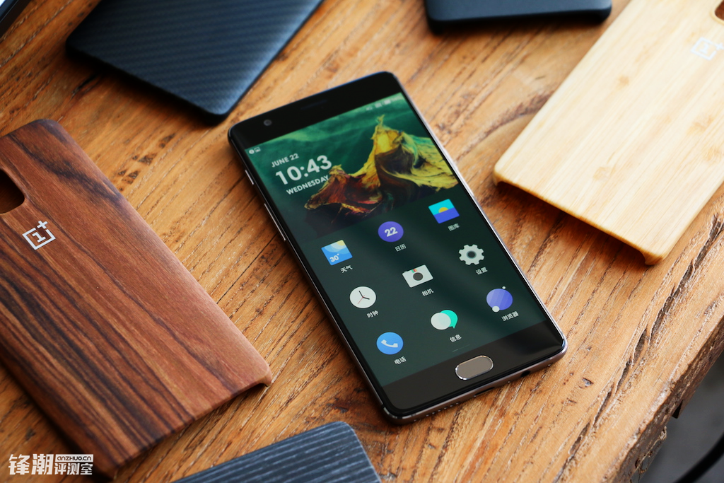 超大電量+極速快充的手機推薦 從此告別“自動關機”