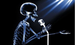 AI首度參與人工智能聯(lián)合編劇的恐怖片  有膽看嗎