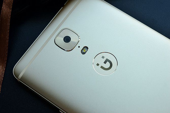 金立M6外觀細(xì)節(jié)